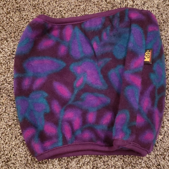 REI Accessories - Vintage REI fleece neck gaiter
